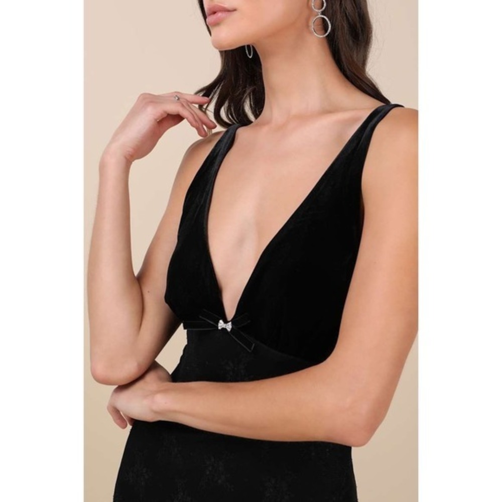 NIA The Brand Guest Black Velvet and Lace Midi Dress Whimsigoth Wedding Formal S - Picture 2 of 10